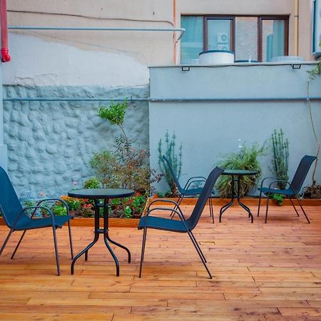 Central Gate Hotel In Heart Of Tbilisi Exterior foto