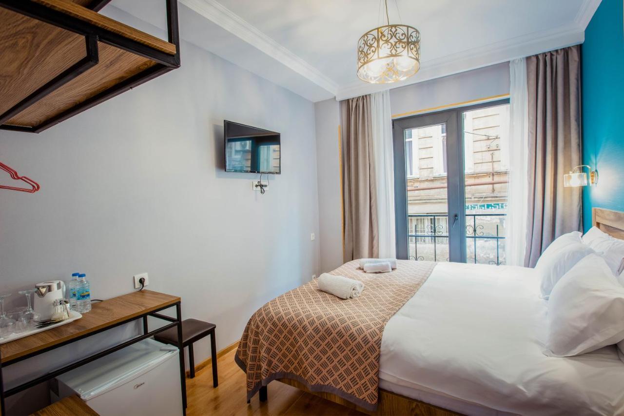 Central Gate Hotel In Heart Of Tbilisi Exterior foto